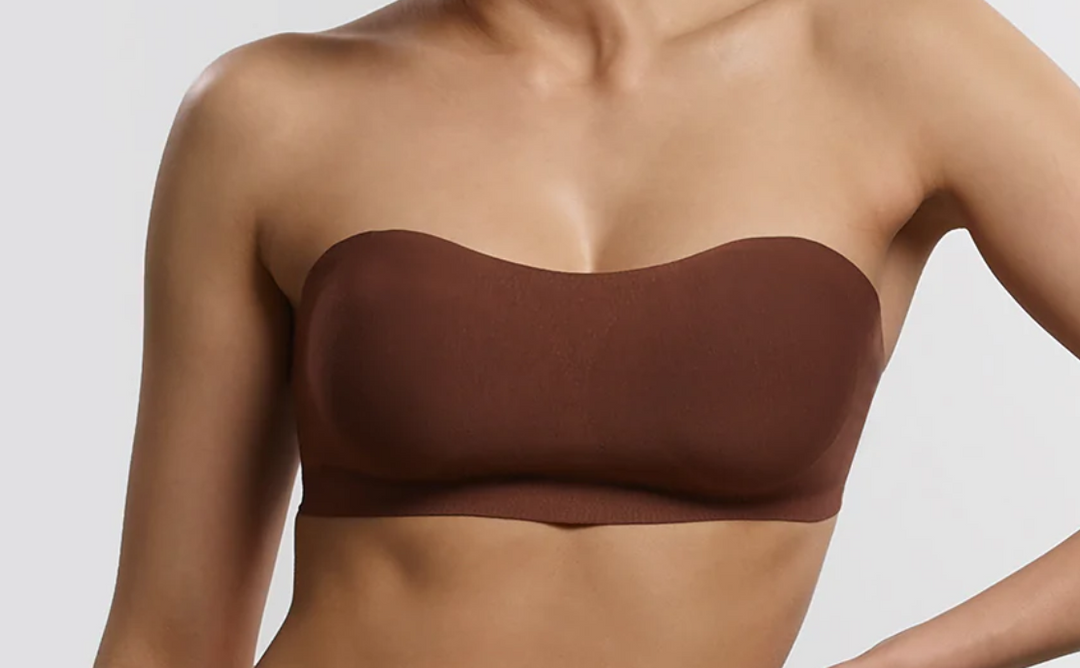 Maintenir la poitrine sans soutien-gorge bandeau de maintien